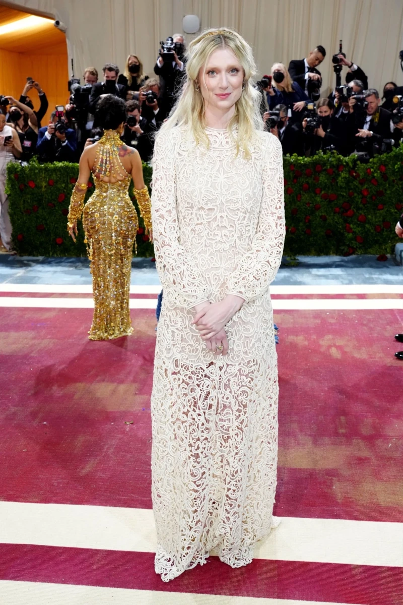 Elizabeth Debicki: pic #1305695