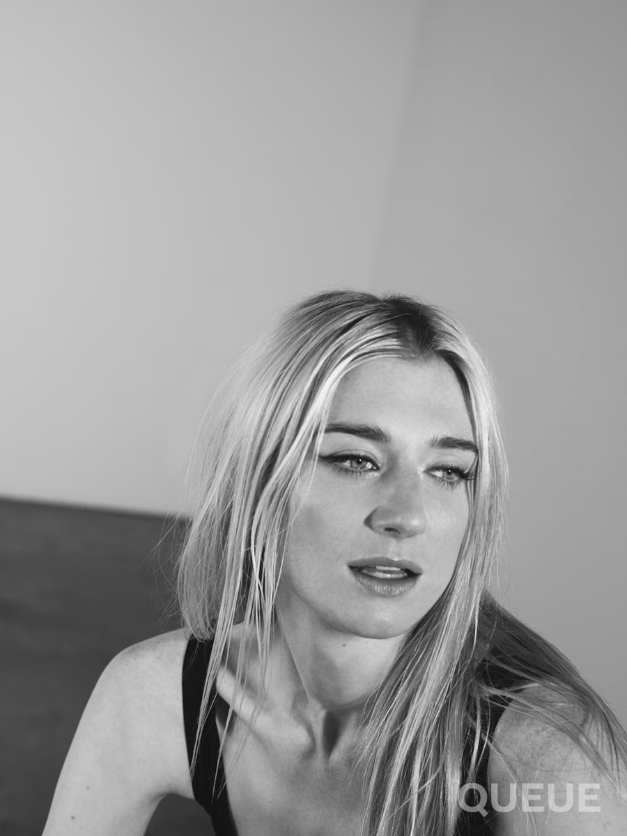 Elizabeth Debicki: pic #1329533