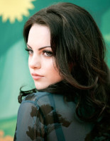 Elizabeth Gillies photo #