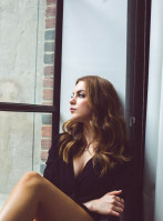 Elizabeth Gillies photo #