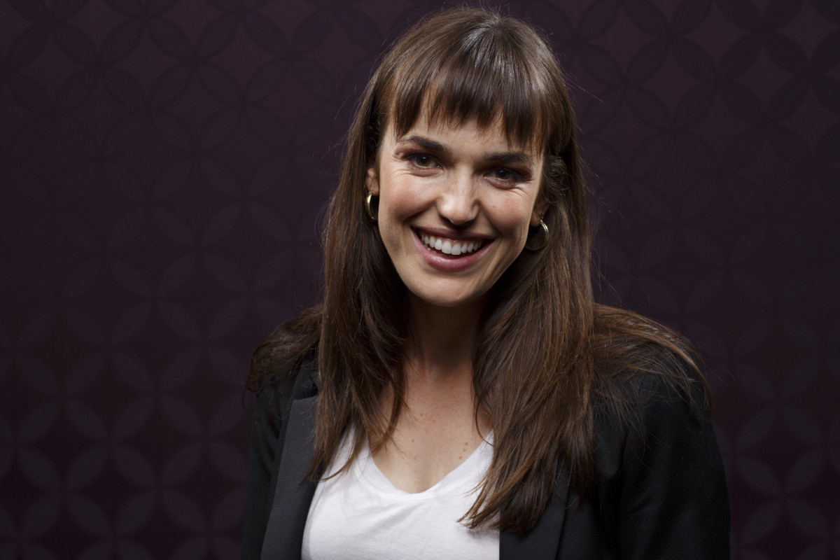 Elizabeth Henstridge: pic #1266266