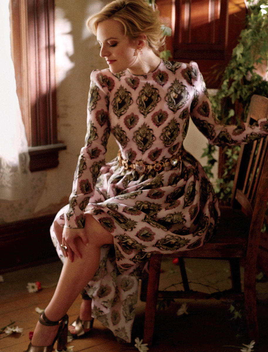 Elizabeth Moss: pic #779227