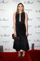Elizabeth Olsen photo #