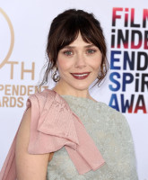 Elizabeth Olsen photo #