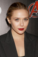 Elizabeth Olsen photo #