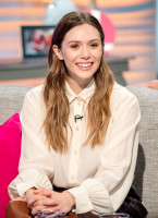 Elizabeth Olsen photo #