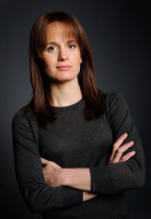 Elizabeth Reaser photo #