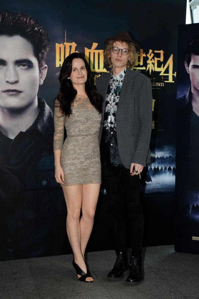 Elizabeth Reaser: pic #562301