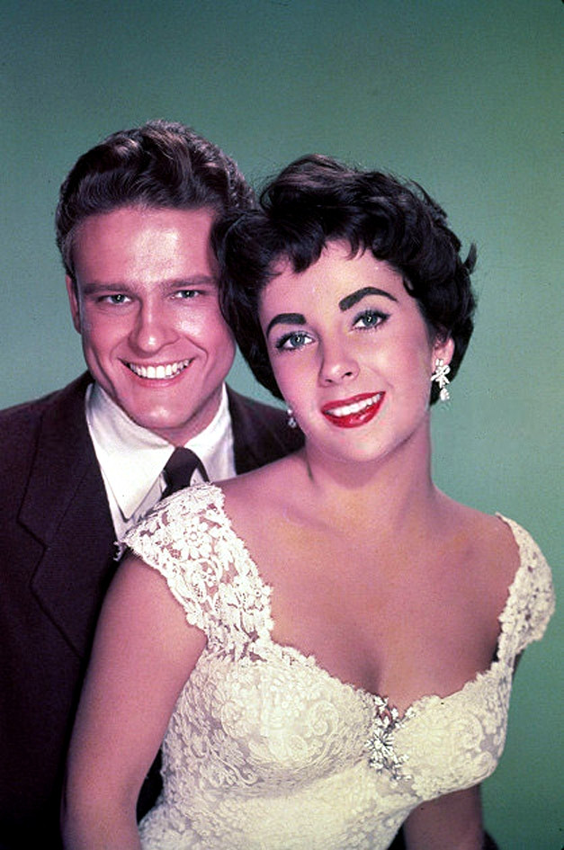 Elizabeth Taylor: pic #571843