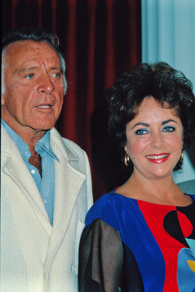 Elizabeth Taylor: pic #362463