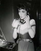 Elizabeth Taylor photo #