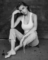 Elizabeth Turner photo #