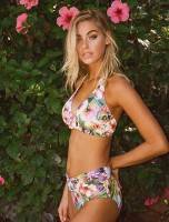 Elizabeth Turner photo #