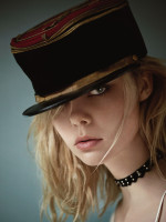 Elle Fanning photo #