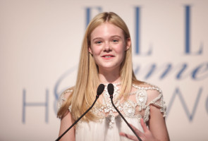 Elle Fanning photo #