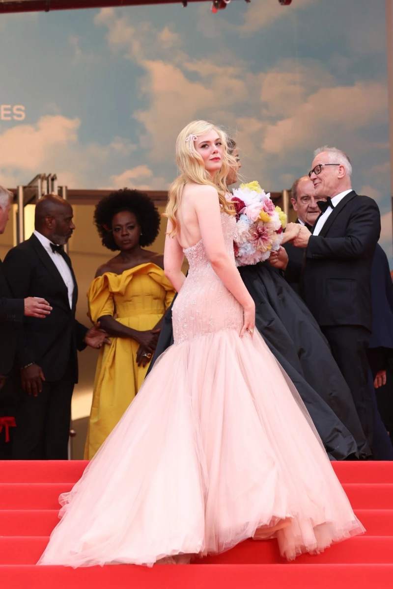 Elle Fanning: pic #1304315