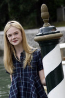 Elle Fanning photo #