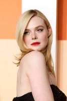 Elle Fanning photo #