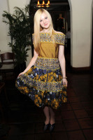 Elle Fanning photo #