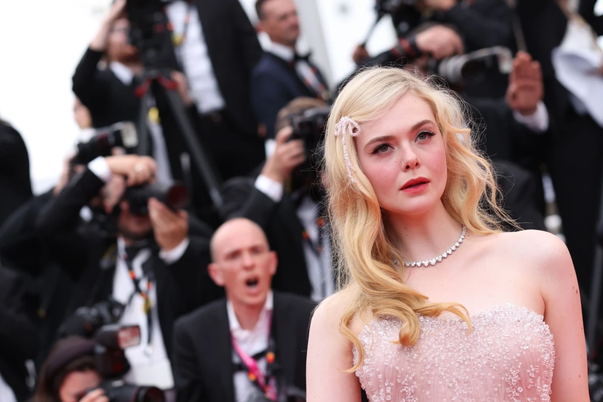 Elle Fanning: pic #1304317