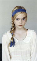 Elle Fanning photo #