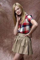 Elle Fanning photo #