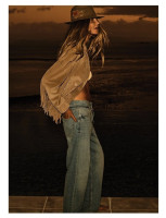 Elle Macpherson photo #