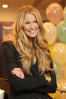 Elle Macpherson photo #