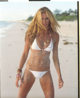 Elle Macpherson photo #