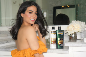 Emeraude Toubia photo #