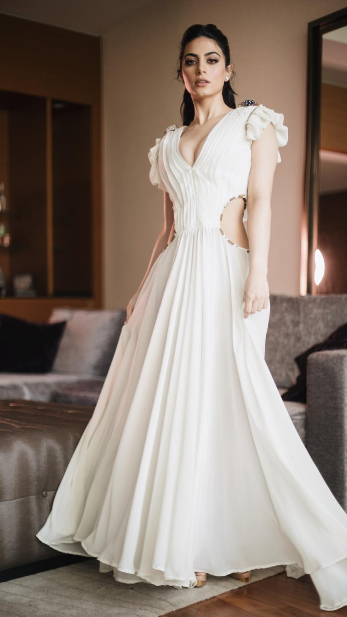 Emeraude Toubia: pic #1038195