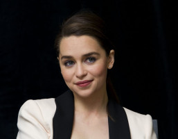 Emilia Clarke photo #