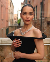 Emilia Clarke photo #