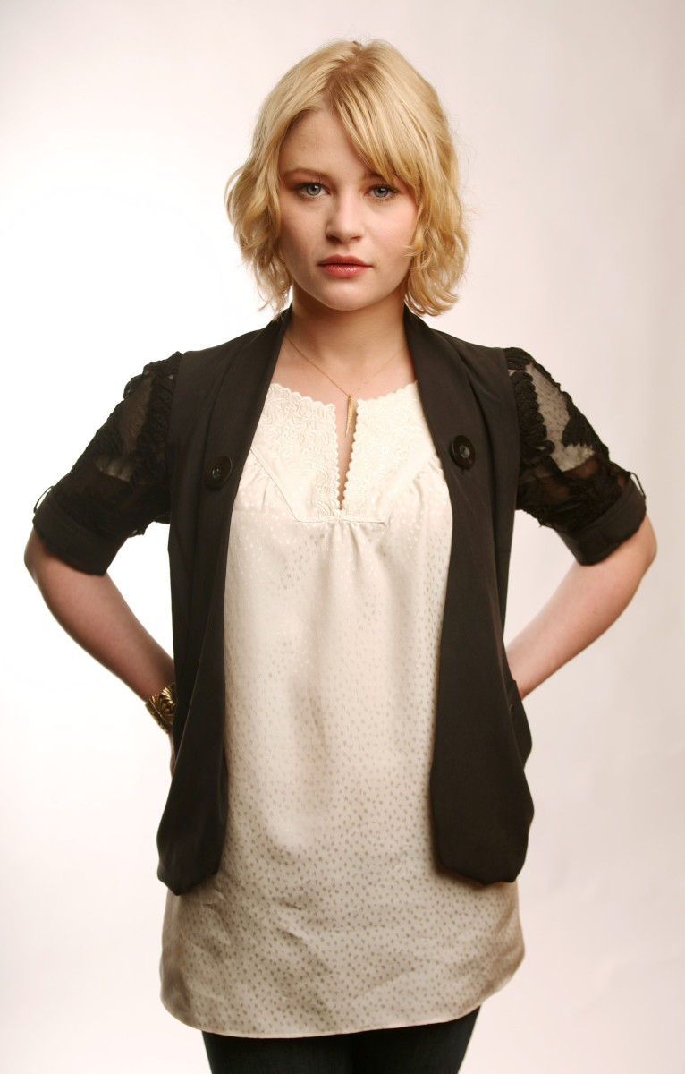 Emilie De Ravin: pic #325486