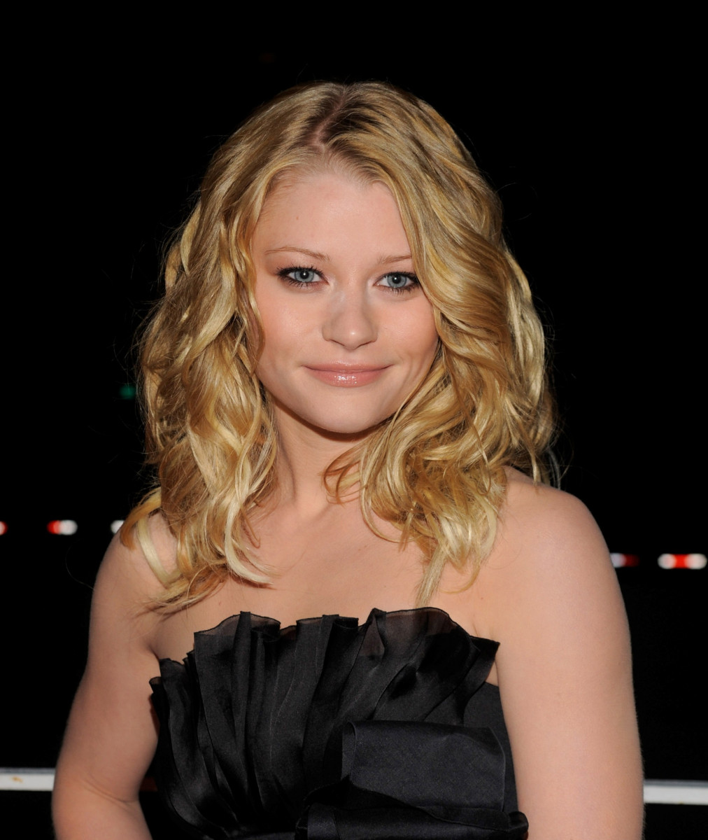 Emilie De Ravin: pic #230077