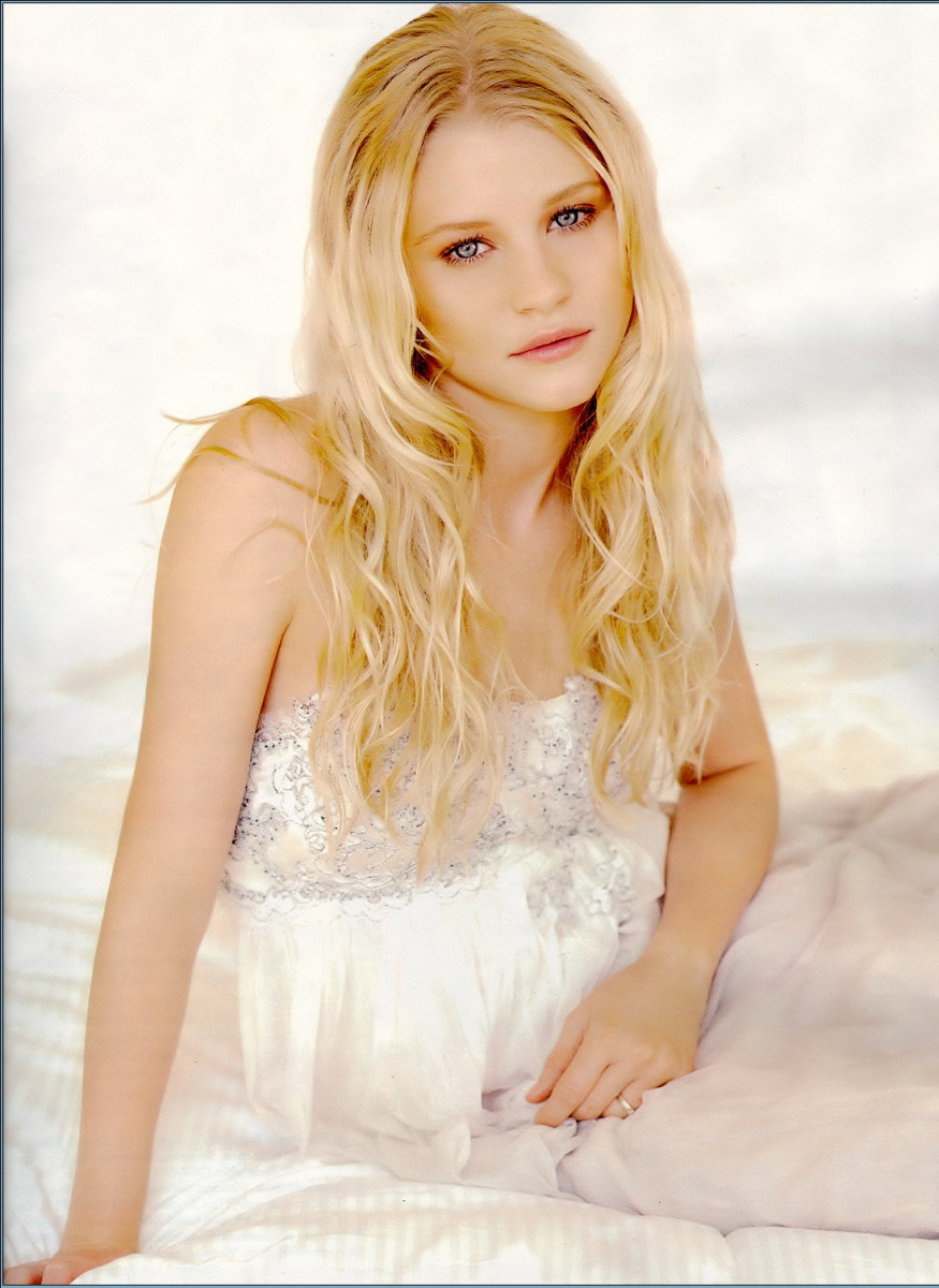 Emilie De Ravin: pic #104987