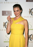 Emily van Camp photo #