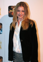 Emily van Camp photo #