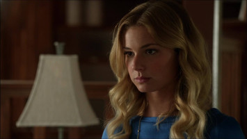 Emily van Camp photo #