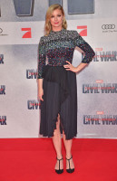 Emily van Camp photo #