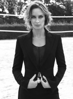 Emily Blunt photo #