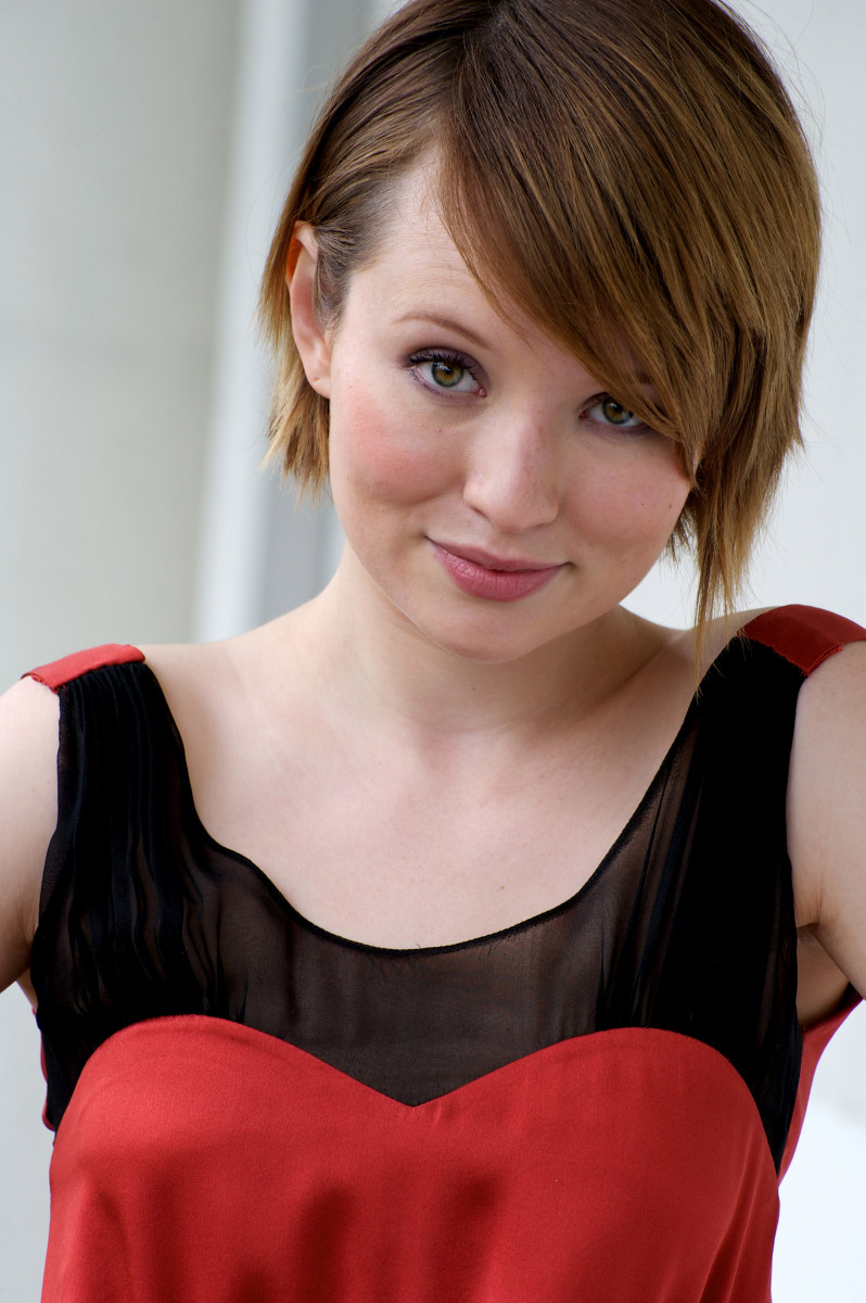 Emily Browning: pic #360233