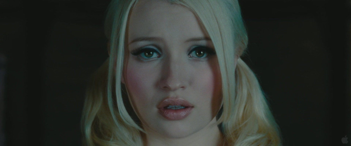 Emily Browning: pic #365571