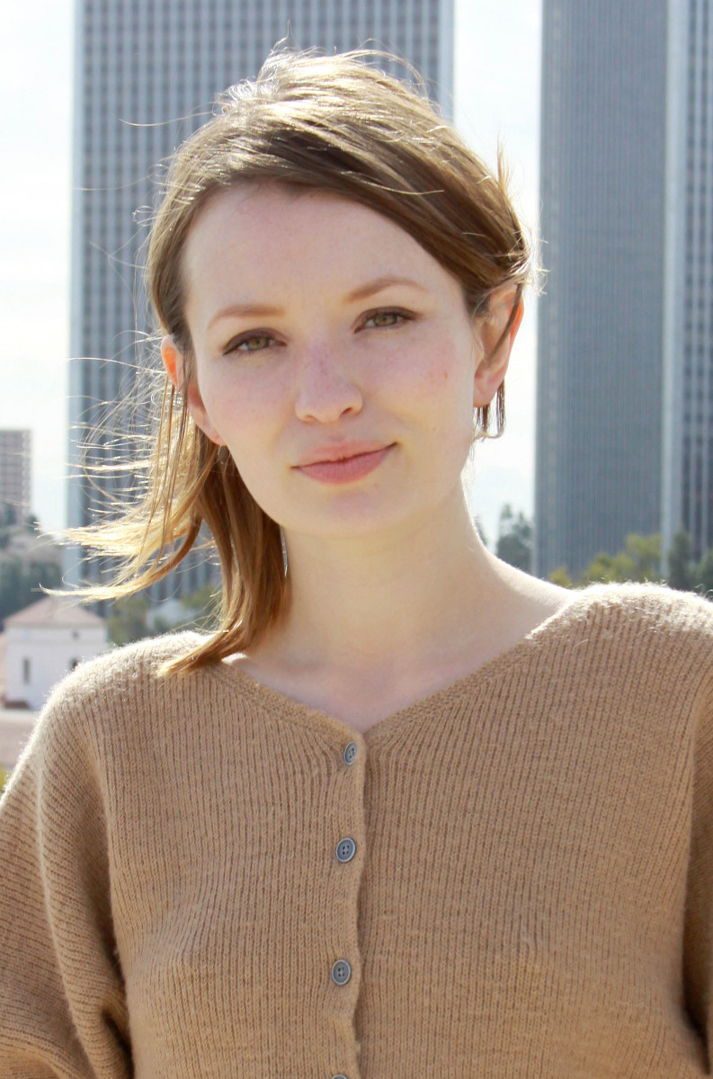 Emily Browning: pic #674271