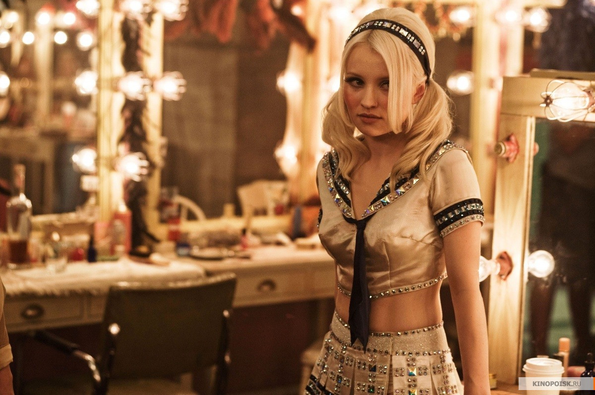 Emily Browning: pic #849611