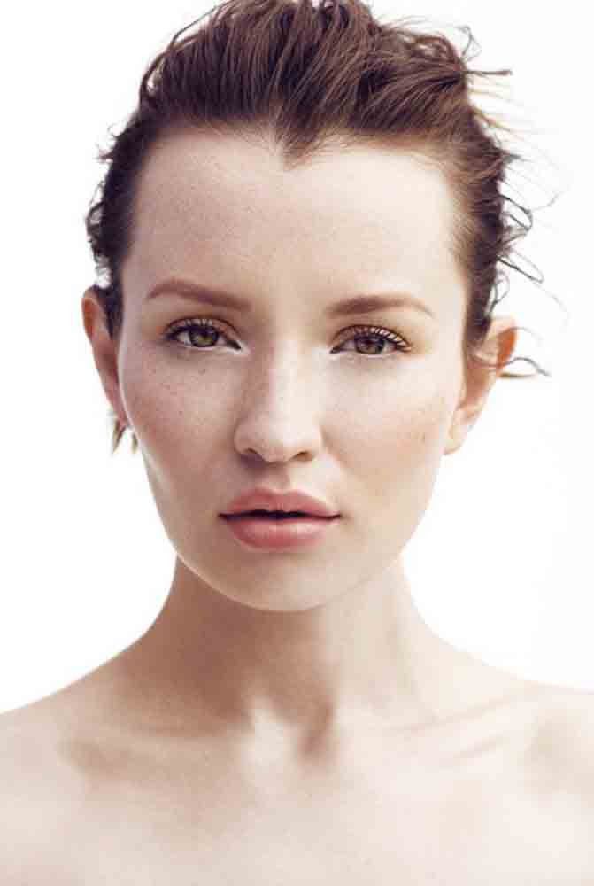 Emily Browning: pic #678878