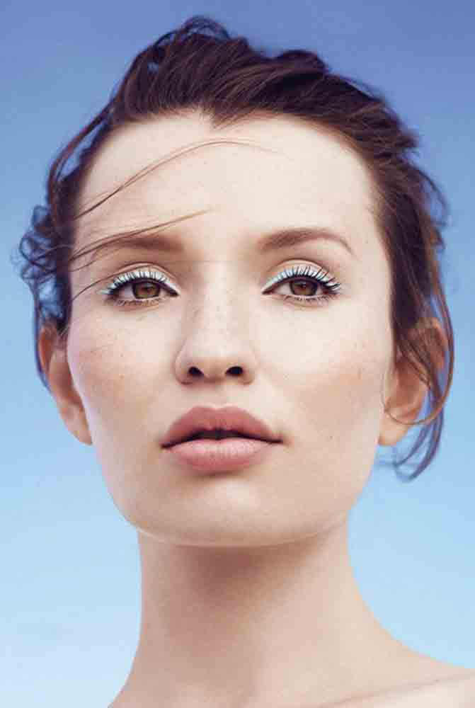 Emily Browning: pic #678881