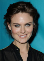 Emily Deschanel photo #