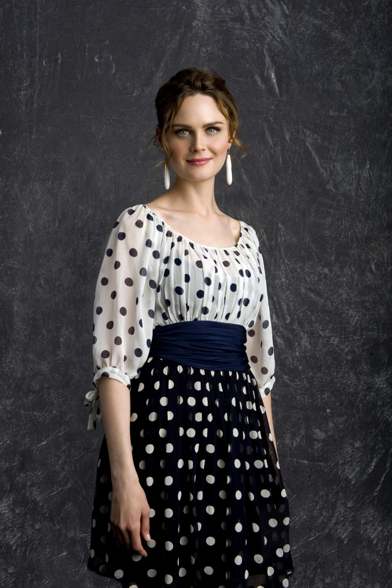 Emily Deschanel: pic #1259212