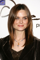 Emily Deschanel photo #